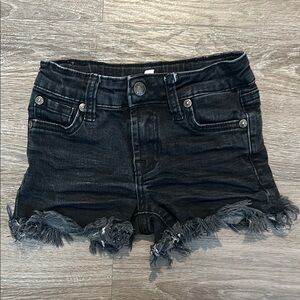 7 for all mankind shorts🖤
